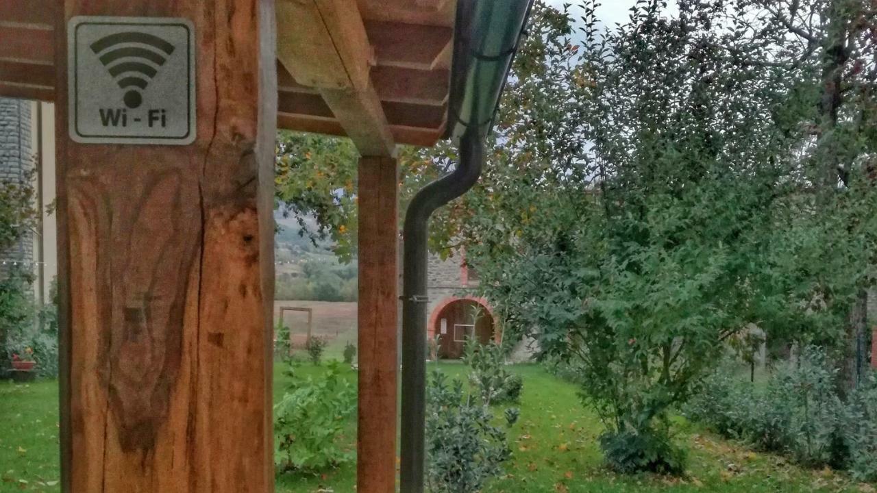 Agriturismo Casa Agricola Rossi Appartamenti In Casentino Soci Eksteriør billede